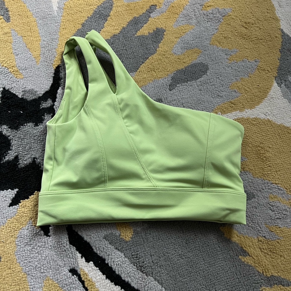 Cute lime sports bra, brand new